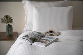 Deluxe Room, 1 King Bed, Balcony, Tower (HighFloor, Eiffel Tower View)