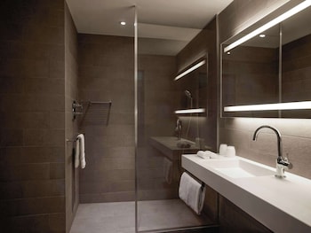 Superior Room, 1 Queen Bed, Tower (High Floor, Eiffel Tower View)