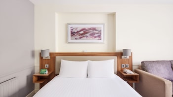 Standard Room, 1 Double Bed with Sofa bed, Accessible