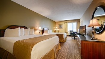 Standard Room, 2 Queen Beds, Accessible, Bathtub