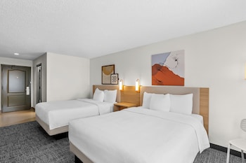 Studio, 2 Queen Beds