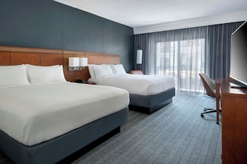 Room, 2 Queen Beds (Hearing Accessible)