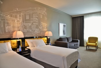 Family Room, 2 Bedrooms