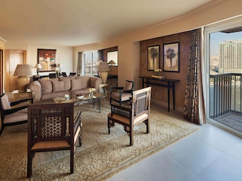 Suite, 1 King Bed, Balcony (Opera - Nile View)