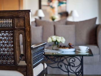 Suite, 1 King Bed, Balcony (Opera - Nile View)