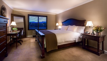 Deluxe Room, 1 King Bed