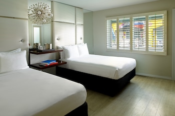 Room, 2 Double Beds (Swim Up)