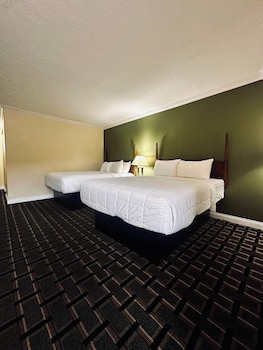 Standard Room, 2 Queen Beds, Non Smoking