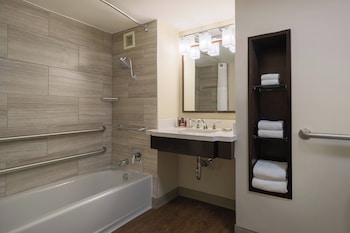Room, 1 King Bed (Mobility Accessible, Tub)