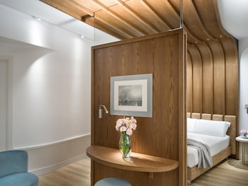 Superior Room, 1 Queen Bed, Balcony, Sea View