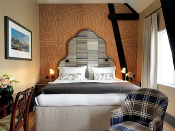 Room (Carriage House)