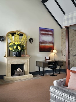 Junior Suite (Carriage House)