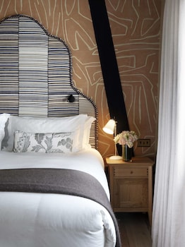 Room (Carriage House)