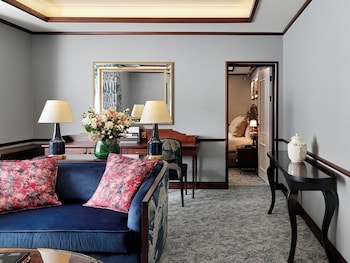 Suite (Master Main House)