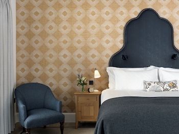 Suite, 1 King Bed (The Gatehouse)