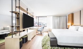 Studio Suite, 1 King Bed (Capitol View)