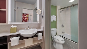 Family Suite. Wheelchair accessible with tub and option for hearing accessibility.  1 queen bed, 2 q