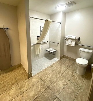 Standard Room, 2 Queen Beds, Roll-in Shower, Non Smoking