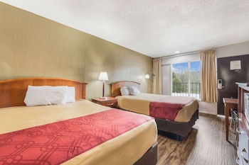 Standard Room, 2 Queen Beds, Smoking