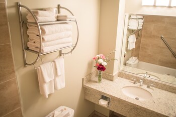 Deluxe Room, 2 Queen Beds