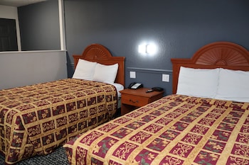 Non-Smoking 2 Bed Suites
