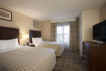 Suite, 2 Double Beds, Accessible, Bathtub (Mobility & Hearing)
