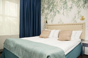 Standard Room, 1 Queen Bed, Non Smoking