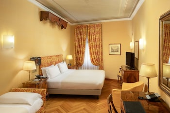 Standard Room, Multiple Beds, Non Smoking