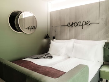 Classic Room, 1 King Bed