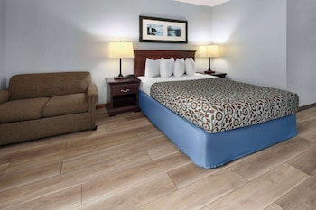 Standard Room, 1 Queen Bed, Accessible