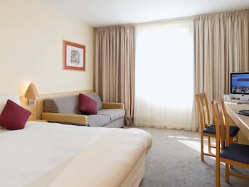 Superior Room, 1 Queen Bed with Sofa bed