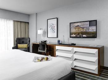 Luxury Room, 2 Queen Beds, Balcony