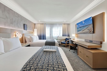 Standard Room, 2 Double Beds, Non Smoking, Refrigerator & Microwave