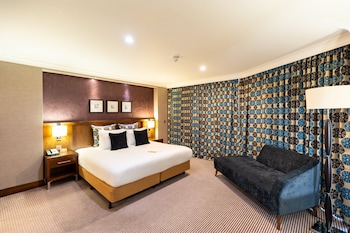 Premium Room, 1 King Bed, Club Lounge Access