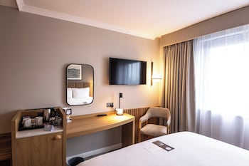 Standard Room, 1 Queen Bed