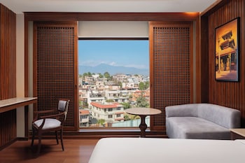 Club King City View, Club lounge access