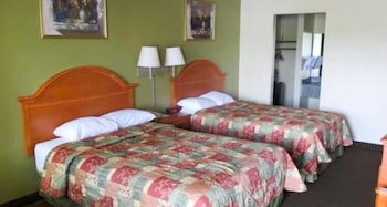 Standard Room, 2 Double Beds, Smoking