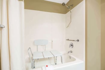 Standard Room, 1 King Bed, Accessible