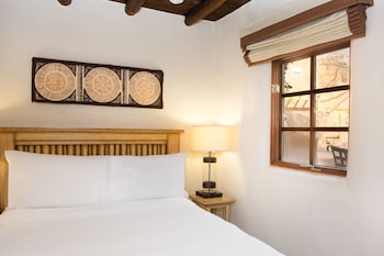 Room, 1 King Bed (Mobility/Hearing Access, Transf Shwr)