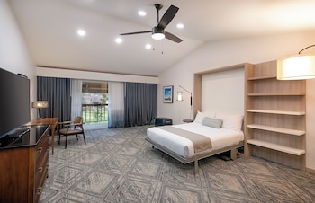 Standard Studio, Balcony or Terrace, Golf View