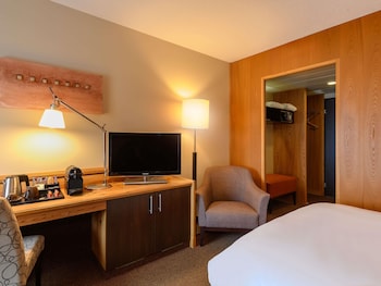 Superior Room, 1 Queen Bed