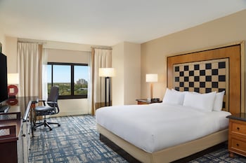 Room, 1 King Bed, Accessible, Bathtub