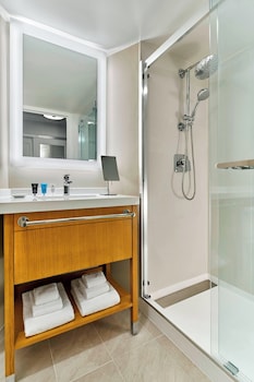 Room, 2 Double Beds (Mobility Accessible, Transfer Shower)
