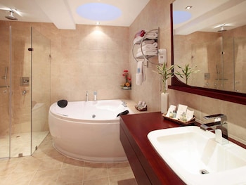 Superior Suite, 1 King Bed (Privilege room)