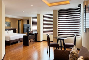Executive Suite, 1 Queen Bed