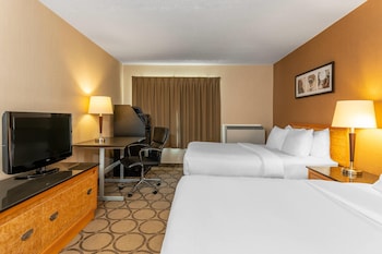 Standard Room, 2 Queen Beds, Non Smoking (2nd Floor)