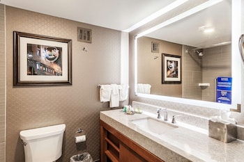 Room, 1 King Bed (Fitness)