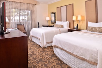 Suite, 2 Bedrooms, Non Smoking, Refrigerator