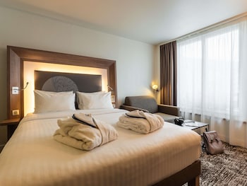 Executive Triple Room, 1 Queen Bed with Sofa bed