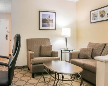Suite, 1 King Bed, Non Smoking
